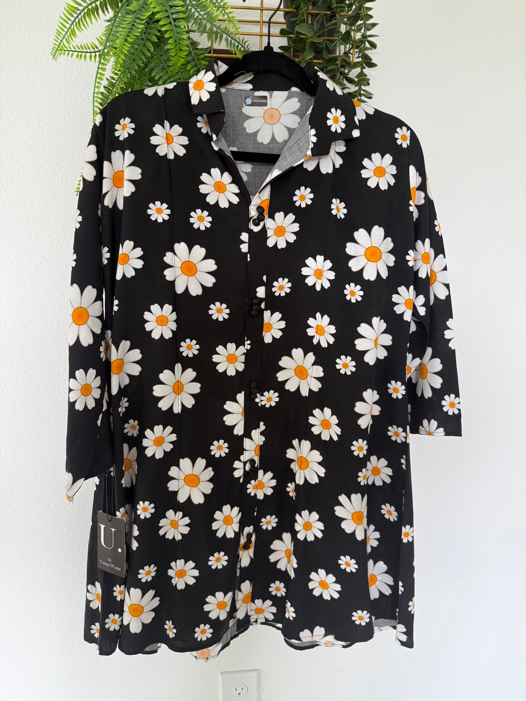 Black Daisy Floral Co-Ord Set – Casual Chic Two-Piece