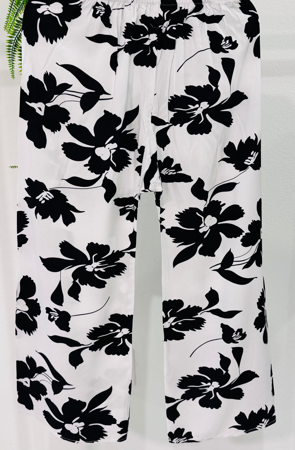 Black & White Floral Co-Ord Set – Elegant Two Piece Outfit