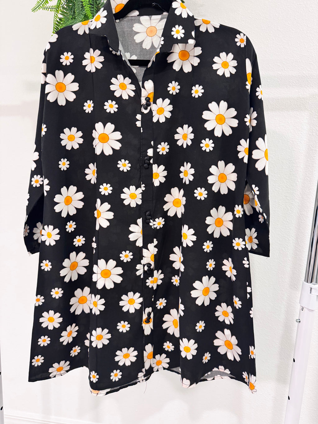 Black Daisy Floral Co-Ord Set – Casual Chic Two-Piece